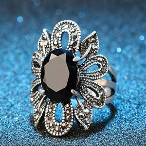 VINTAGE CRYSTAL ZIRCON RING